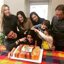 Sus padres son los abogados samuel orlando garcía mascorro y silvia sepúlveda. Facebook