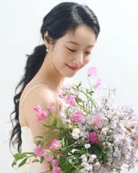 '미생'은 '바둑'만이 인생의 모든 것이었던 주인공이 프로입단에 실패한 후 냉혹한 현실에 던져지면서 벌어지는 이야기다. Wr0iqsixxukdlm