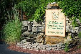 Each cabin is nestled among cedars, dwarf maples, and grandfather oaks. Cabins At Green Mountain Trademark Collection By Wyndham In Branson Hotel Rates Reviews On Orbitz