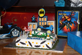 Birthday Cake For Kids Boys 5 Years Batman Cake For A 5 Year Old Birthday Boy This Was My First Attempt At Using Fondant Baby 1st Birthday Kids Party Batman Cake