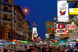 Setelah menjelajahi keindahan bangunan budha di thailand, biasanya wisatawan malam nya akan mencari objek wisata malam di thailand. Kawasan Wilayah Populer Penginapan Hostel Pilihan Backpacker Di Bangkok Thailand