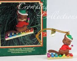 Enesco A Note Worthy Christmas Squirrel Xylophone Treasury Of Christmas Ornament Small Wonders Miniature Music Christmas Ornaments Christmas Squirrel Ornaments