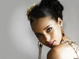 Heather Kush's Instagram, Twitter & Facebook