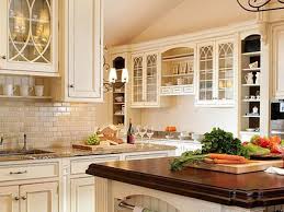 All sizes, colors, layouts and materials. Traditional Kitchen Dab Interior Design