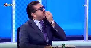 Abdülkerim durmaz, tweetinde program arkadaşı galatasaraylı olan rasim ozan kütahyalı'ya 'r.o.k hayırlı olsun evladım başakşehir konutlarından 5+1 daire almışsın' mesajını paylaştı. Fenerbahce Ve Besiktas In Yenilgileri Rasim Ozan Kutahyali Nin Dalga Konusu Oldu Habermotto