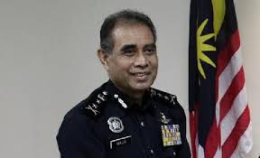 Saya sahkan yang pintu balai polis banda hilir pecah namun saya. Pegawai Ipd Melaka Tengah Terlibat Geng Nicky Ditahan
