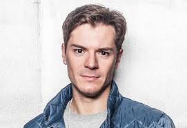 Stuart Millar Music & Downloads