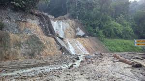 Genting highlands, theme parks, restaurants and casino entertainment centre. Karak Highway Landslide Weehingthong