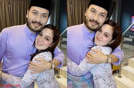 Disebalik hubungan keluarga senrose, menrose dan rizrose telatah uqasha senrose dan kamal adli. Myartis Com Myartis My Artis Nelydia Senrose Suami Sambut Anniversary Kedua