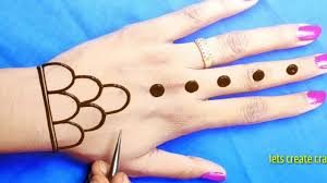This application contain more than 240 plus offline design in which user can see the images. Easy Back Hand Gol Tikki Mehndi Latest Arabic Mehndi Design à¤¹à¤°à¤¤ à¤² à¤• à¤¸ à¤ª à¤¶à¤² à¤® à¤¹ à¤¦ à¤¡ à¤œ à¤‡à¤¨ Aftoz Com