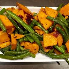 Roasted Green Beans And Sweet Potatoes With Cranberries Anita S Table Talk Recipe Green Beans Sweet Potato Green Beans Oven Roasted Green Beans