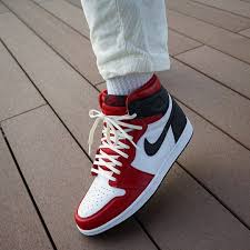 Air Jordan 1 Satin Snake In 2020 Air Jordans Jordans Jordan 1