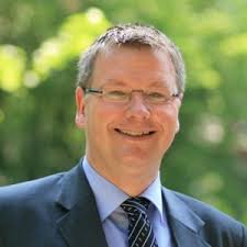 Marc Simons: Finanzberater in Prüm