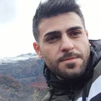 800+ perfiles de «Tripodi»