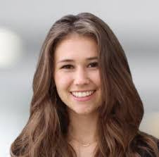 Amanda Clausen's Instagram, Twitter & Facebook