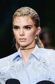Hair Trends The 5 Hairstyle Trends That Will Mark 2020 Vogue Paris Fashion Week Hair Runway Hair Hair Trends