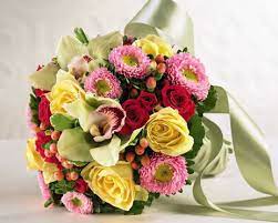 Phone i have one major problem with hy vee right now and that is your fuel saver program as you are making almost impossible for senior citizens to get any benefit any more. Hy Vee Your Employee Owned Grocery Store Resources Wedding Floral