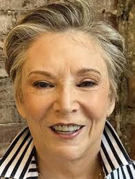 Danielle Scully's Instagram, Twitter & Facebook