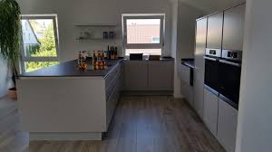 Haus der kueche reutlingen ab 390.000 €, gepflegtes wohnvergnügen, zentrale lage terrasse garten. Kuche Grosszugige Offene Wohnkuche In Reutlingen Modern Kuche Sonstige Von Fenchel Wohnfaszination Houzz