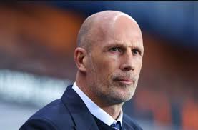 I don't think the support would like to go back to the situation of 12  years ago” 😳 Rangers FC boss Philippe Clement has raised the possibility  of the club facing administration