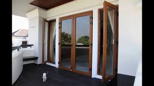 Terlihat pas ya perpaduan kedua warna ini. Rel Jendela Geser Cek Bahan Bangunan