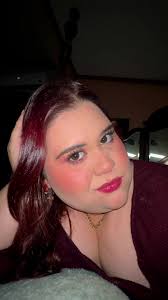 Larissa Castillo🍒✨ (@larissacastillo)