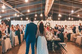 Las fincas para bodas te ofrecen una amplia variedad de opciones, personalizables y exclusivas, con las que diferenciar tu evento de cualquier otro. Como Organizar Una Boda Diferente En 10 Pasos Una Guia Completa