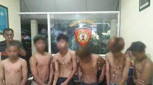 Warga jogja kini masih dihantui dengan berbagai aksi klitih yang muncul di daerah ini. Apa Itu Klitih Di Jogja Yang Lagi Trending Twitter Ternyata Pernah Juga Trending Pada Tahun 2020 Halaman All Tribun Timur Com