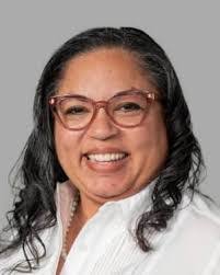 Jennifer Doucet's Instagram, Twitter & Facebook