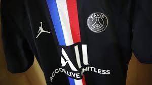 Maillots trophée des champions 2020/2021. Quel Maillot Pour Le Psg Contre Le Borussia Dortmund