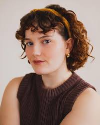 Nina White's Instagram, Twitter & Facebook