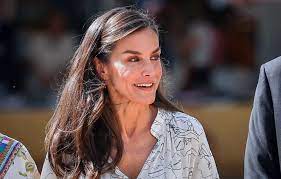 Queen Letizia — timeless beauty, modern spirit 🌸💫 #QueenLetizia  #SpainRoyals #SpanishRoyalFamily #RoyalElegance #ChicQueen