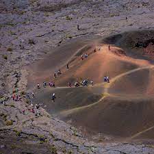 Exclusivement consacré au piton de la fournaise (histoire grandes éruptions photos volcanologie et pédagogie) soyez. Der Aktive Vulkan Piton De La Fournaise