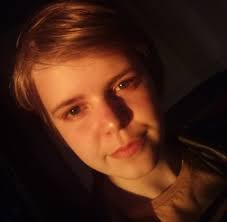 Daisy stark (@daisystxrk)