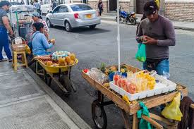 Vendedores De Rua Vendem Frutas Na Cidade Colonial De Popayán Fotografia  Editorial - Imagem de urbano, vida: 132100972