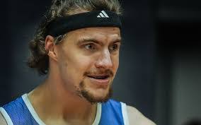 Daniel Mullings's Instagram, Twitter & Facebook