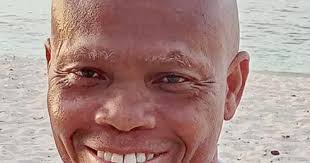 Falcom Melvin Knowles