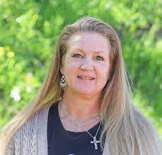 Daniel Bartu's Instagram, Twitter & Facebook