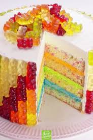 Gummibärchen kuchen rezept.ofen auf 180°c (350°f) vorheizen. Kunterbunte Torte Mit Gummibaren Gummibarchen Kuchen Kuchen Und Torten Rezepte Leckere Torten