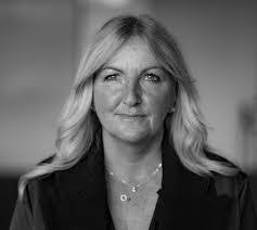 Barbara Menzel's Instagram, Twitter & Facebook