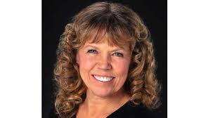 Hall seeks top job at state GOP