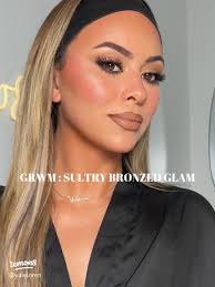 Achieve Glossy Glam with Romi Britton's Makeup Tips