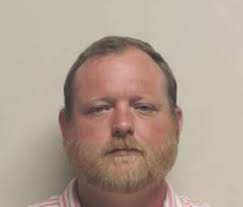 Kenneth Allbee's Instagram, Twitter & Facebook