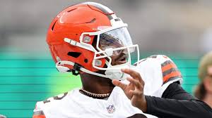 Browns' Shedeur Sanders Makes Emotional Announcement Amid QB Drama