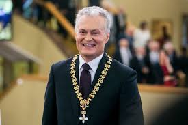 Prezidentinė Gitano Nausėdos biografija: ko nemėgsta valstybės vadovas? | 15min.lt