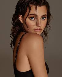 The internet loves a main character, and this week, it's Anna Claire  Howland, the effortlessly poised brunette who graced the cover of New York  Magazine in a now-viral shot from a pro-Trump