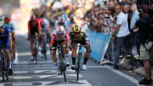 Impey daryl a remporté l'étape à brioude devant benoot tiesj et tratnik jan. Tour De France Caleb Ewan Remporte La 11e Etape Au Sprint Alaphilippe Garde Le Maillot Jaune Le Soir