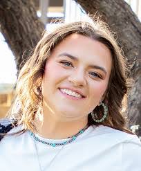 Jessica Deshazo's Instagram, Twitter & Facebook