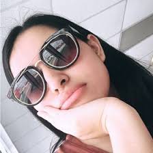 Daisy Robles (ohmydaisyyx)