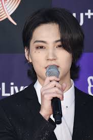 Poses hairstyle beauty hair hair styles portrait pretty people long hair styles jaebum. Got7 S Jb Opened Up About Body Modifications And What They Mean To Him Teen Vogue
